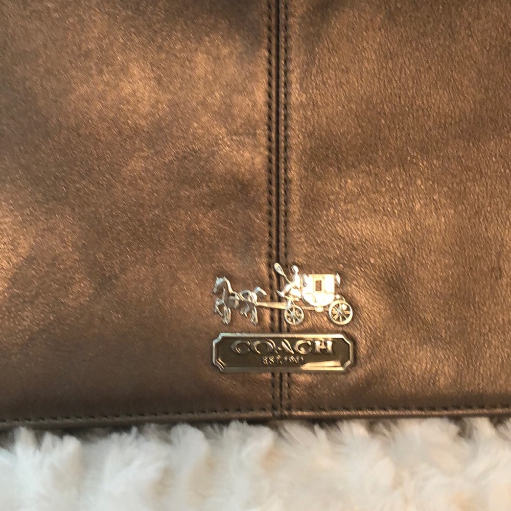 Coach Clutch - Picture 2 of 8
